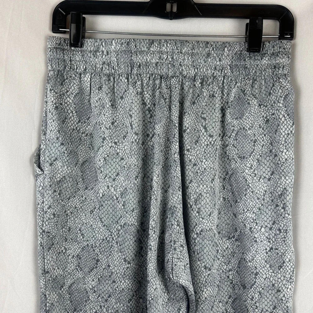 J.McLaughlin Tia Pant Desert Scale Snakeskin Print Gray Drawstring Tapered Small